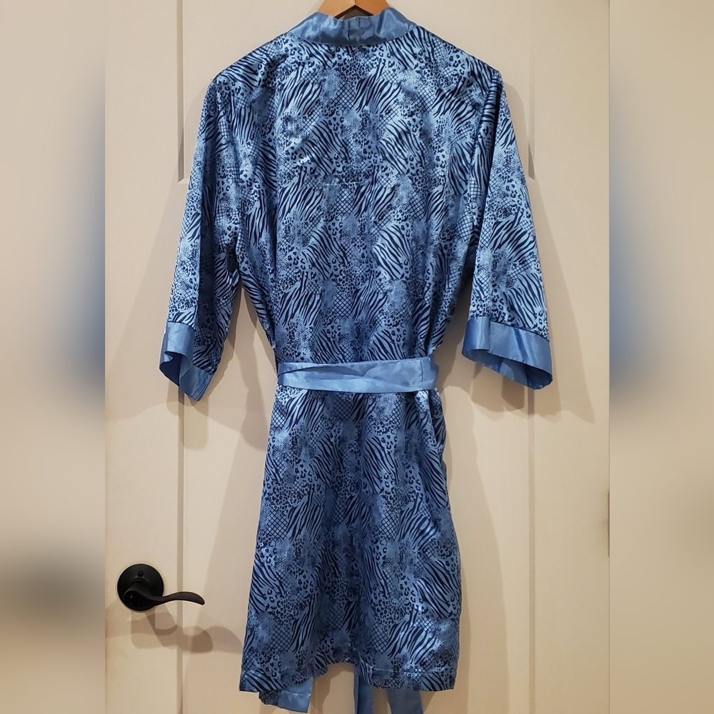 George Robe - Picture 2 of 4